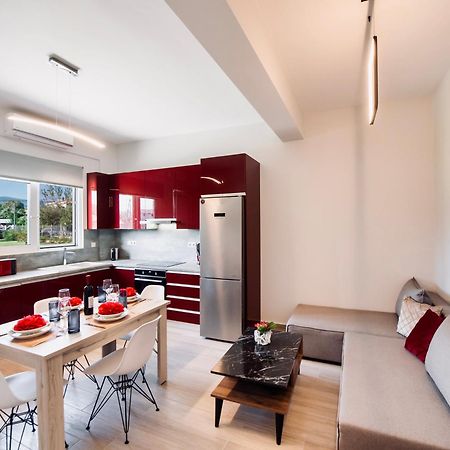 Ruellia Luxury Apartments Kalligoni Exterior photo