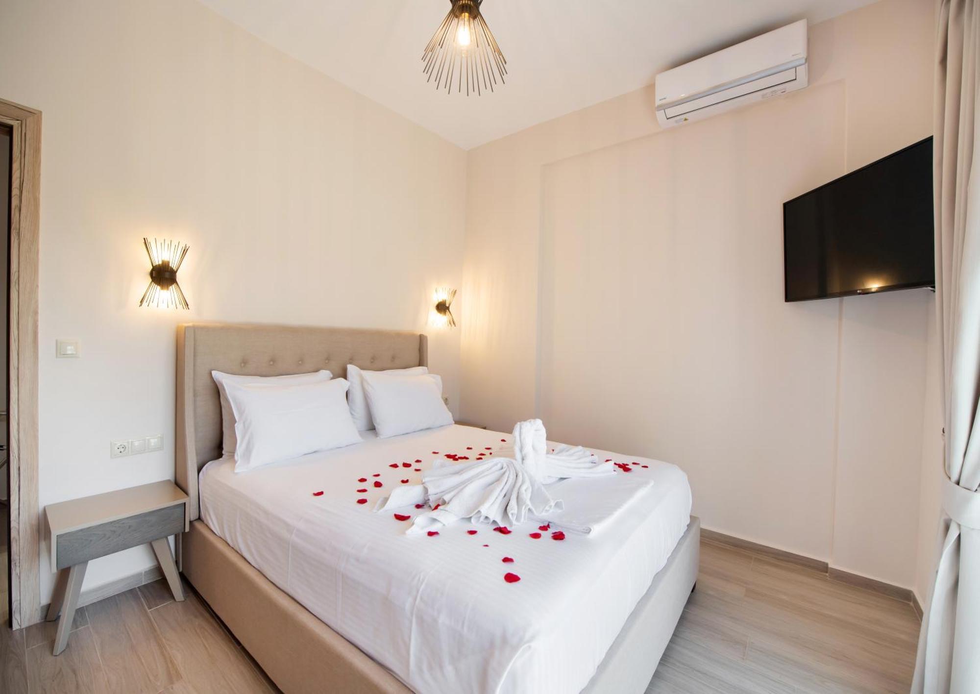 Ruellia Luxury Apartments Kalligoni Exterior photo