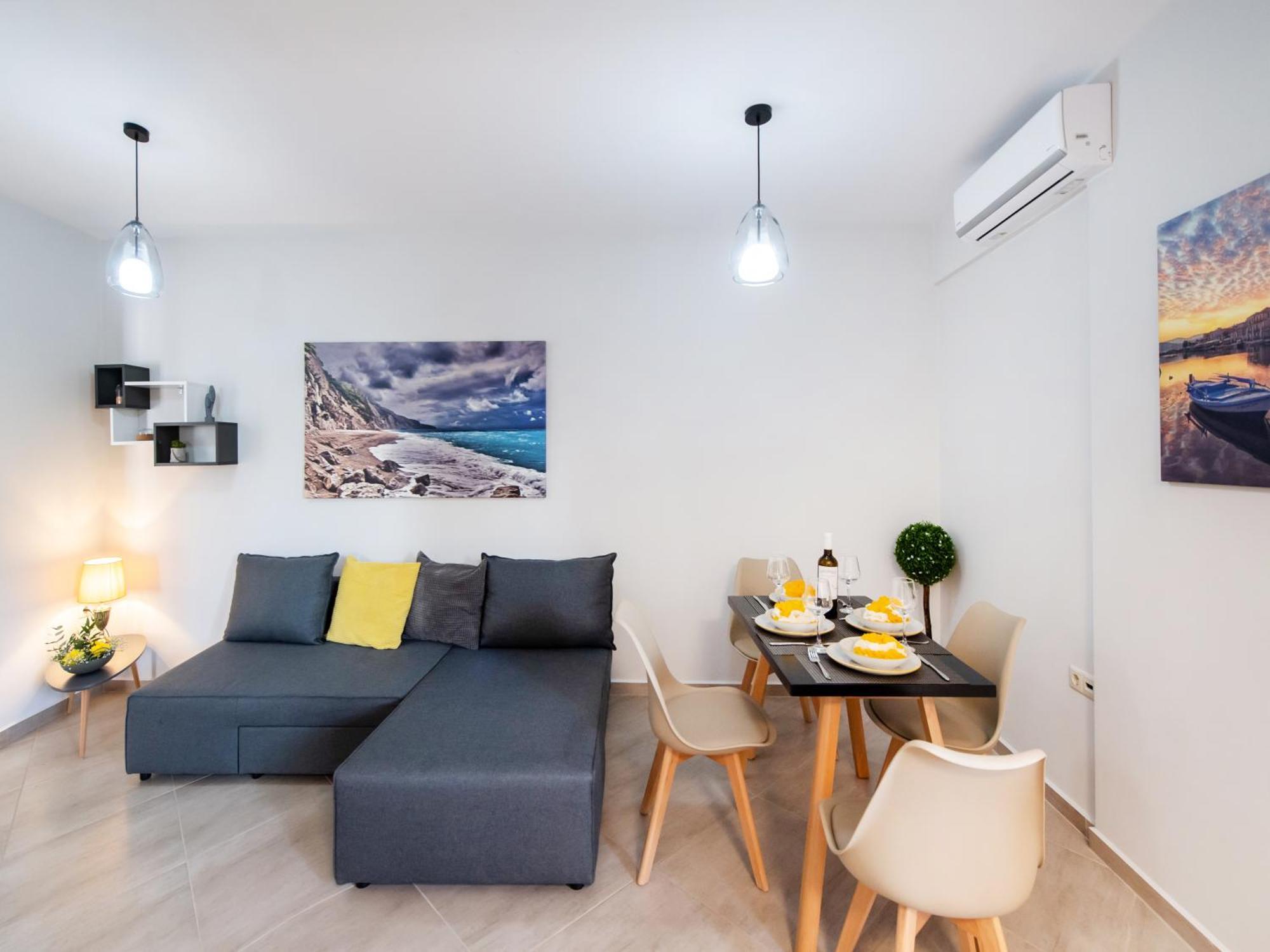 Ruellia Luxury Apartments Kalligoni Exterior photo